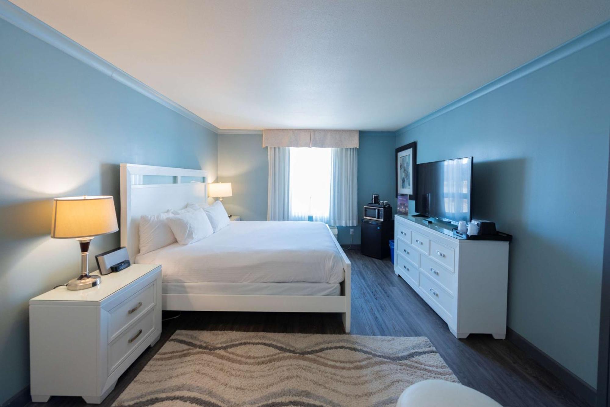 Prestige Treasure Cove Resort, Worldhotels Elite Prince George Exterior photo